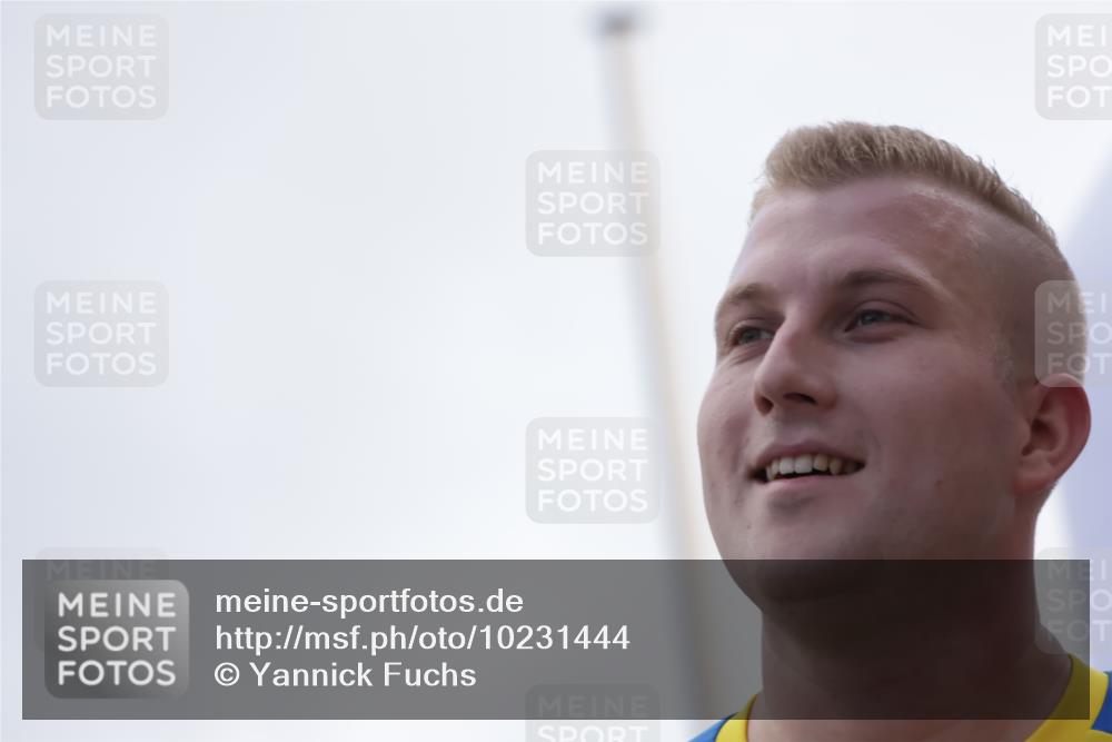 06.09.2026 - CURREX Alsterlauf Yannick Fuchs http://msf.ph/oto/10231444 06.09.2026 11:57:13 Ziel 1067, 1228, 1229, 1345, 1346, 8138 meine-sportfotos.de