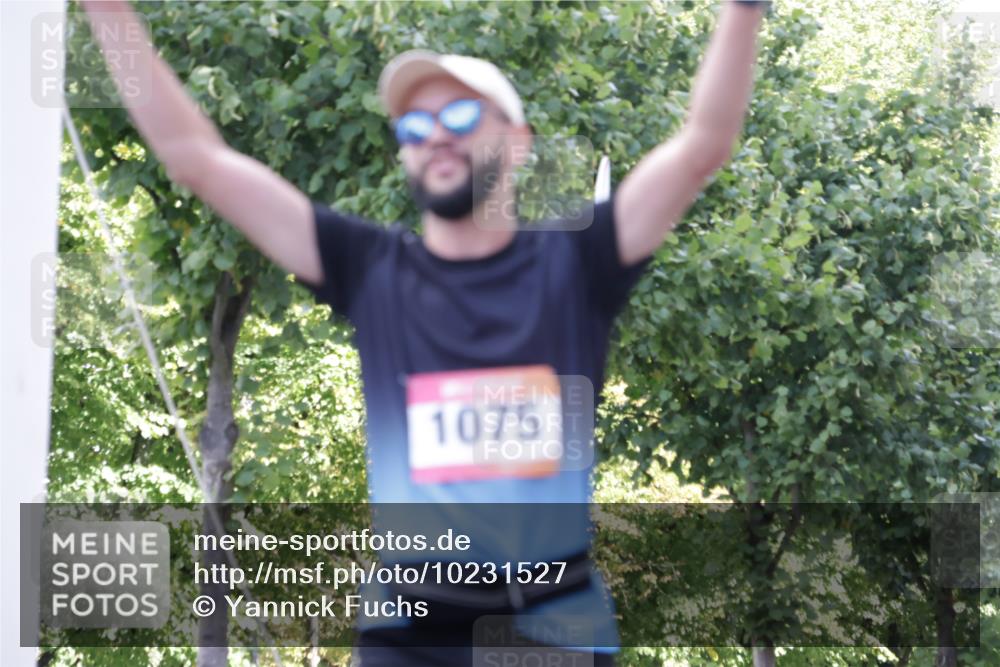 06.09.2026 - CURREX Alsterlauf Yannick Fuchs http://msf.ph/oto/10231527 06.09.2026 11:57:58 Ziel 1036, 1075, 1084, 1139, 1159, 1160, 1241 meine-sportfotos.de