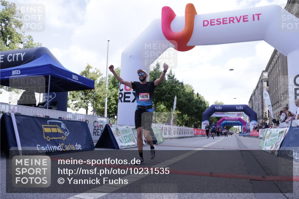 06.09.2026 - CURREX Alsterlauf Yannick Fuchs http://msf.ph/oto/10231535 06.09.2026 11:57:59 Ziel 1036, 1075, 1084, 1241 meine-sportfotos.de