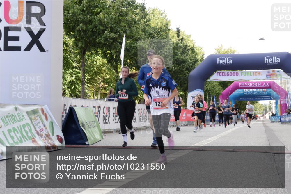 06.09.2026 - CURREX Alsterlauf Yannick Fuchs http://msf.ph/oto/10231550 06.09.2026 11:58:06 Ziel 1180, 1186, 1199, 1283, 8048, 8300 meine-sportfotos.de