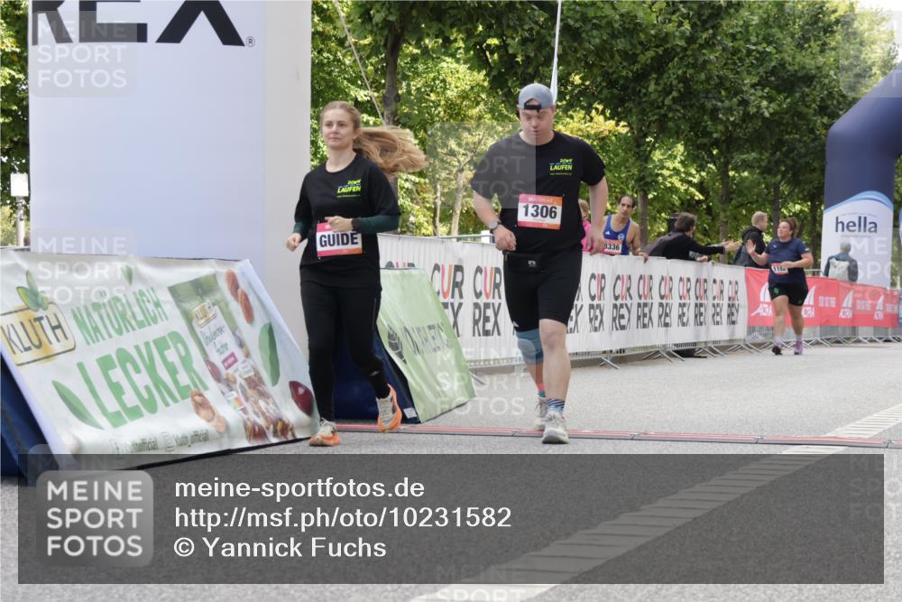 06.09.2026 - CURREX Alsterlauf Yannick Fuchs http://msf.ph/oto/10231582 06.09.2026 11:58:24 Ziel 1020, 1158, 1306 meine-sportfotos.de