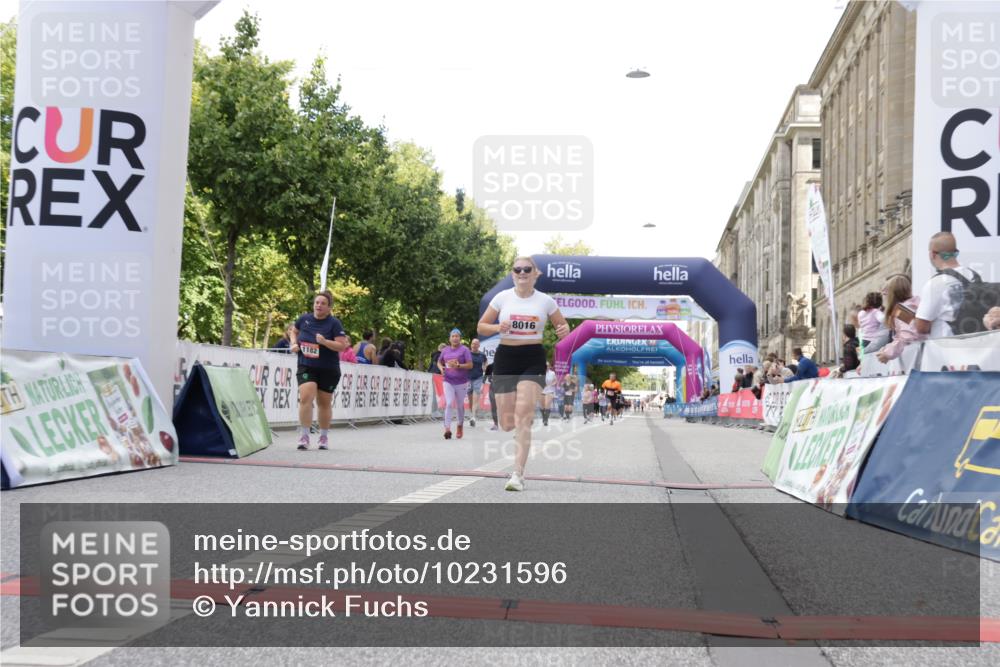 06.09.2026 - CURREX Alsterlauf Yannick Fuchs http://msf.ph/oto/10231596 06.09.2026 11:58:30 Ziel 1082, 1182, 1306, 1314, 8016 meine-sportfotos.de