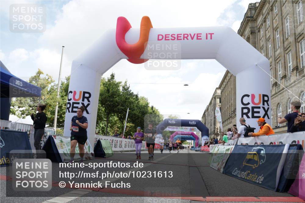 06.09.2026 - CURREX Alsterlauf Yannick Fuchs http://msf.ph/oto/10231613 06.09.2026 11:58:33 Ziel 1082, 1114, 1115, 1182, 1235, 1314, 1334, 8016 meine-sportfotos.de
