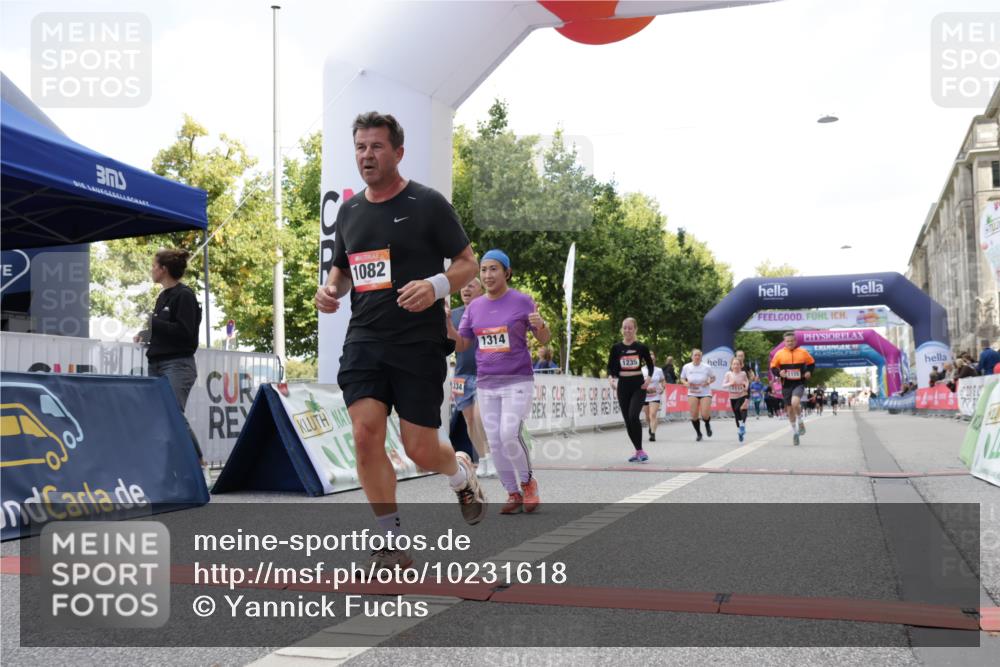 06.09.2026 - CURREX Alsterlauf Yannick Fuchs http://msf.ph/oto/10231618 06.09.2026 11:58:36 Ziel 1082, 1089, 1090, 1114, 1115, 1182, 1202, 1235, 1314, 1334, 8016 meine-sportfotos.de