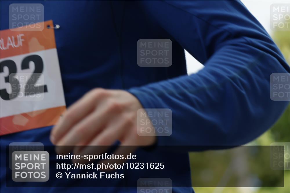 06.09.2026 - CURREX Alsterlauf Yannick Fuchs http://msf.ph/oto/10231625 06.09.2026 11:58:09 Ziel 1007, 1178, 1180, 1186, 1199, 1283, 8048, 8300 meine-sportfotos.de