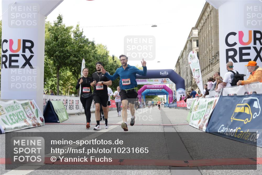 06.09.2026 - CURREX Alsterlauf Yannick Fuchs http://msf.ph/oto/10231665 06.09.2026 11:58:53 Ziel 1224, 1301, 1329, 1347, 4444, 8046, 8137 meine-sportfotos.de