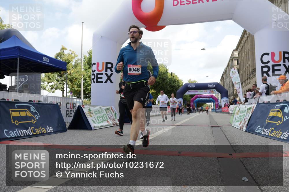 06.09.2026 - CURREX Alsterlauf Yannick Fuchs http://msf.ph/oto/10231672 06.09.2026 11:58:54 Ziel 1224, 1301, 1329, 1347, 4444, 8046 meine-sportfotos.de