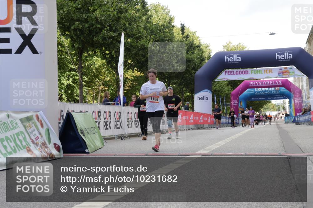 06.09.2026 - CURREX Alsterlauf Yannick Fuchs http://msf.ph/oto/10231682 06.09.2026 11:58:19 Ziel 1007, 1020, 1077, 1158, 1178, 1179, 1306 meine-sportfotos.de