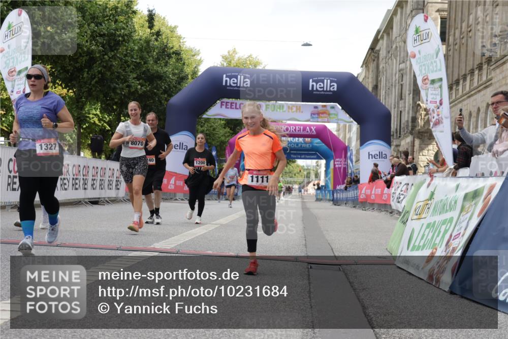 06.09.2026 - CURREX Alsterlauf Yannick Fuchs http://msf.ph/oto/10231684 06.09.2026 11:59:00 Ziel 1111, 1130, 1200, 1224, 1240, 1301, 1327, 1333, 4444, 8046, 8070 meine-sportfotos.de