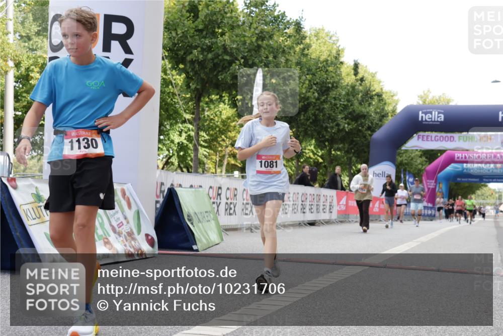 06.09.2026 - CURREX Alsterlauf Yannick Fuchs http://msf.ph/oto/10231706 06.09.2026 11:59:08 Ziel 1081, 1130, 1200, 1240, 1254, 1333, 8070 meine-sportfotos.de
