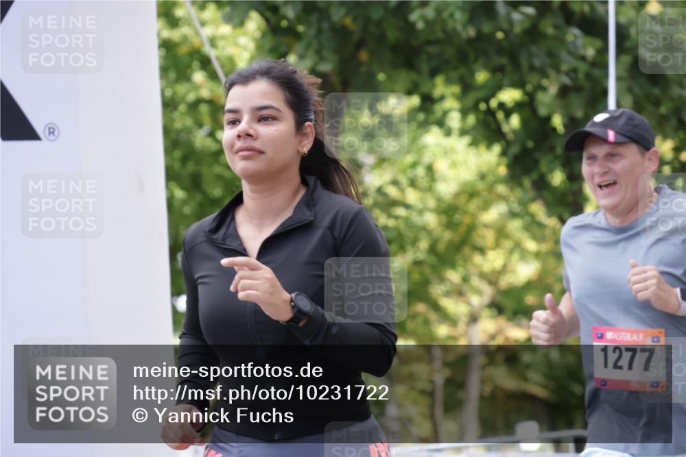 06.09.2026 - CURREX Alsterlauf Yannick Fuchs http://msf.ph/oto/10231722 06.09.2026 11:59:15 Ziel 1037, 1254, 1304, 1330 meine-sportfotos.de