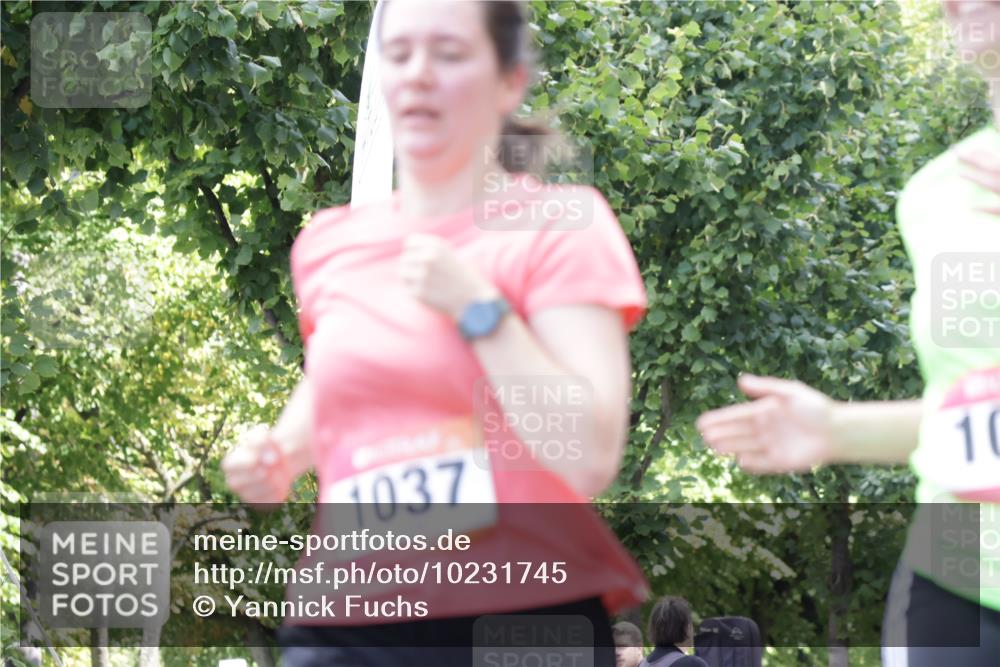 06.09.2026 - CURREX Alsterlauf Yannick Fuchs http://msf.ph/oto/10231745 06.09.2026 11:59:21 Ziel 1037, 1038, 1068, 1069, 1291, 1304, 1330 meine-sportfotos.de