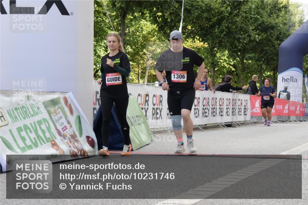 06.09.2026 - CURREX Alsterlauf Yannick Fuchs http://msf.ph/oto/10231746 06.09.2026 11:58:24 Ziel 1020, 1158, 1306 meine-sportfotos.de