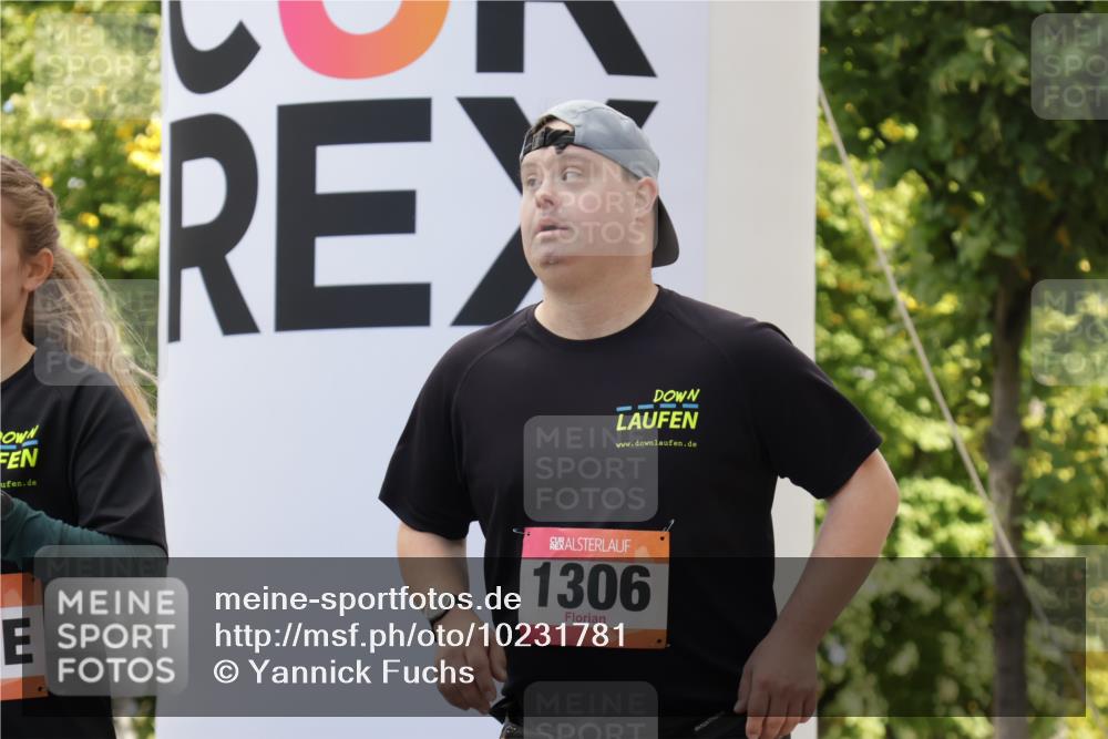06.09.2026 - CURREX Alsterlauf Yannick Fuchs http://msf.ph/oto/10231781 06.09.2026 11:58:26 Ziel 1158, 1306, 8016 meine-sportfotos.de