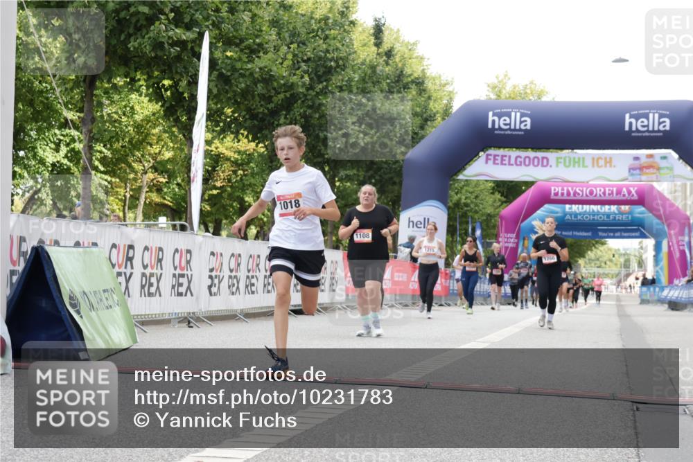06.09.2026 - CURREX Alsterlauf Yannick Fuchs http://msf.ph/oto/10231783 06.09.2026 11:59:31 Ziel 1018, 1068, 1069, 1108, 1173, 1261, 1291 meine-sportfotos.de