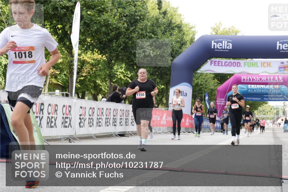 06.09.2026 - CURREX Alsterlauf Yannick Fuchs http://msf.ph/oto/10231787 06.09.2026 11:59:32 Ziel 1018, 1068, 1069, 1108, 1173, 1261, 1291 meine-sportfotos.de