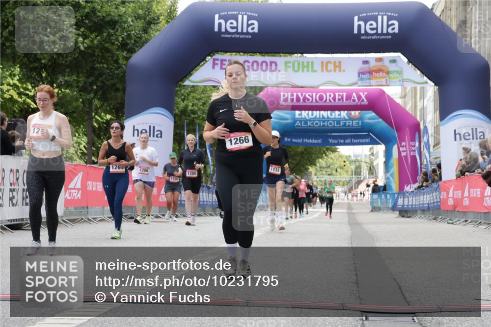 06.09.2026 - CURREX Alsterlauf Yannick Fuchs http://msf.ph/oto/10231795 06.09.2026 11:59:36 Ziel 1018, 1108, 1173, 1215, 1261, 1262, 1266 meine-sportfotos.de
