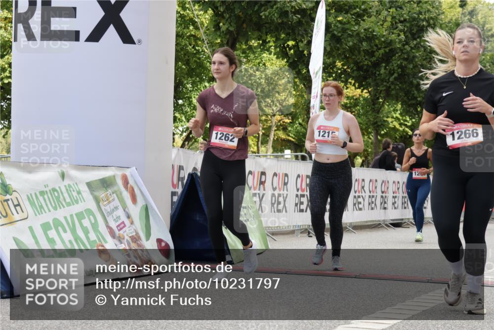 06.09.2026 - CURREX Alsterlauf Yannick Fuchs http://msf.ph/oto/10231797 06.09.2026 11:59:38 Ziel 1006, 1018, 1108, 1215, 1262, 1266 meine-sportfotos.de