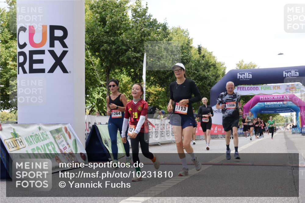 06.09.2026 - CURREX Alsterlauf Yannick Fuchs http://msf.ph/oto/10231810 06.09.2026 11:59:42 Ziel 1006, 1108, 1205, 1206, 1215, 1262, 1266 meine-sportfotos.de