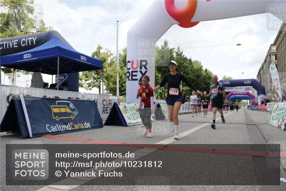 06.09.2026 - CURREX Alsterlauf Yannick Fuchs http://msf.ph/oto/10231812 06.09.2026 11:59:43 Ziel 1006, 1205, 1206, 1215, 1262, 1266, 1275, 8139 meine-sportfotos.de