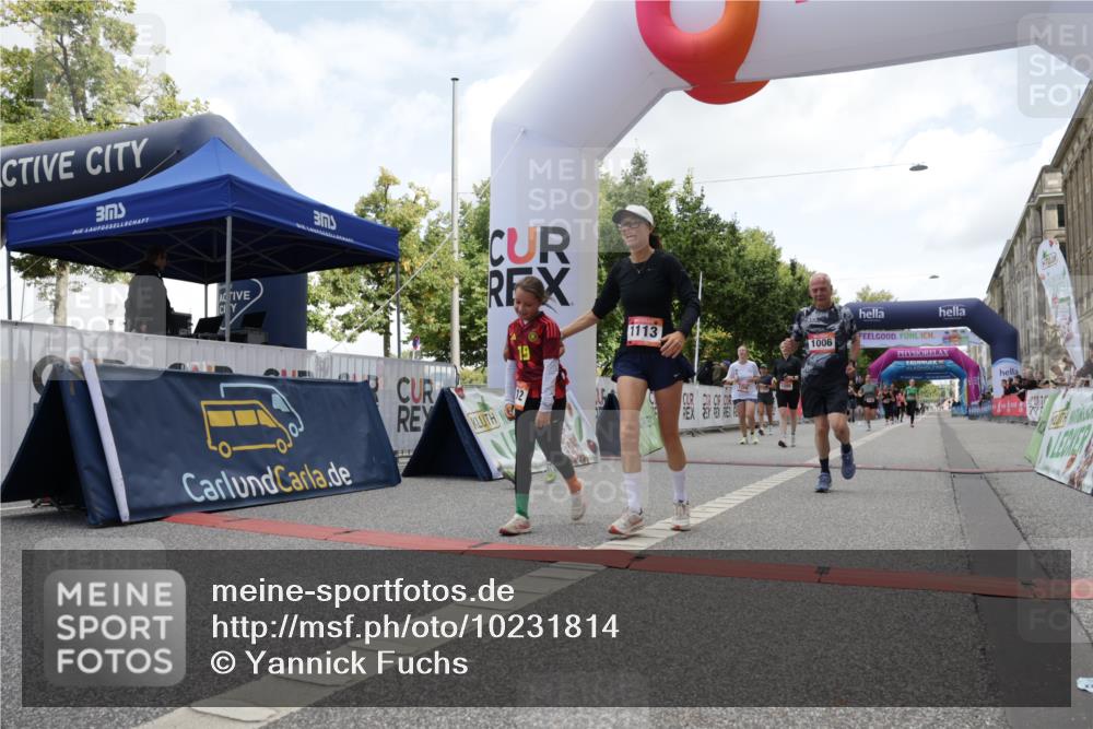 06.09.2026 - CURREX Alsterlauf Yannick Fuchs http://msf.ph/oto/10231814 06.09.2026 11:59:44 Ziel 1006, 1120, 1205, 1206, 1215, 1262, 1266, 1275, 8139 meine-sportfotos.de