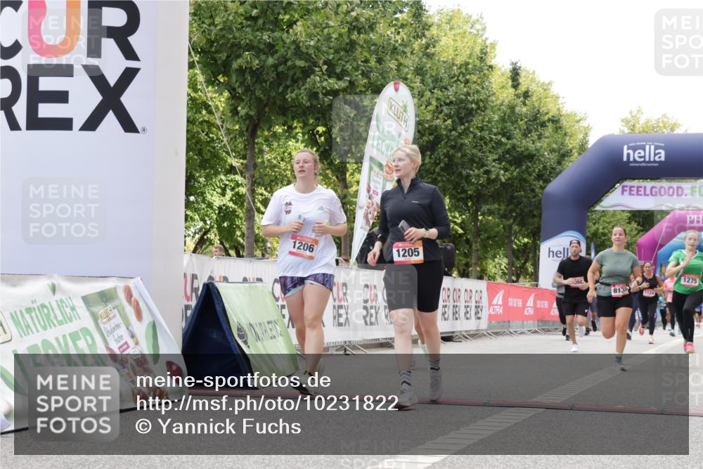 06.09.2026 - CURREX Alsterlauf Yannick Fuchs http://msf.ph/oto/10231822 06.09.2026 11:59:46 Ziel 1006, 1098, 1120, 1205, 1206, 1215, 1275, 8139 meine-sportfotos.de