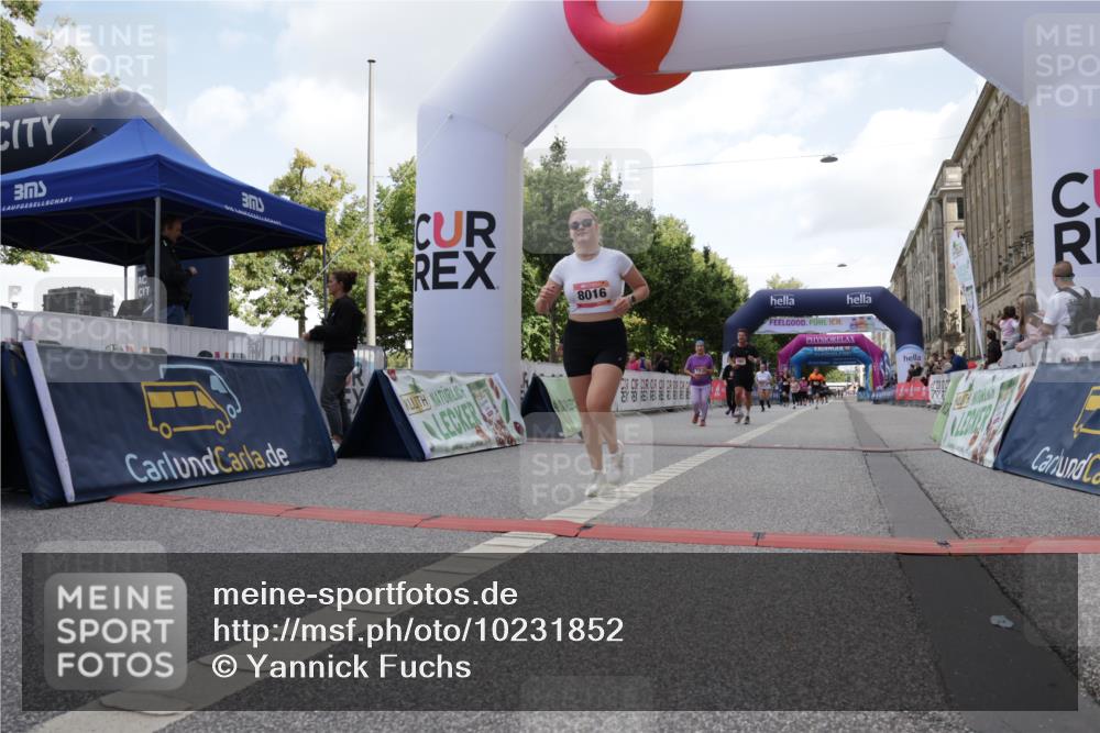 06.09.2026 - CURREX Alsterlauf Yannick Fuchs http://msf.ph/oto/10231852 06.09.2026 11:58:31 Ziel 1082, 1182, 1306, 1314, 1334, 8016 meine-sportfotos.de