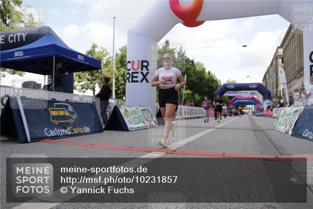 06.09.2026 - CURREX Alsterlauf Yannick Fuchs http://msf.ph/oto/10231857 06.09.2026 11:58:31 Ziel 1082, 1182, 1306, 1314, 1334, 8016 meine-sportfotos.de