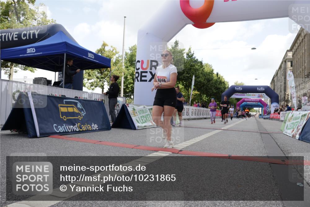 06.09.2026 - CURREX Alsterlauf Yannick Fuchs http://msf.ph/oto/10231865 06.09.2026 11:58:32 Ziel 1082, 1182, 1235, 1314, 1334, 8016 meine-sportfotos.de