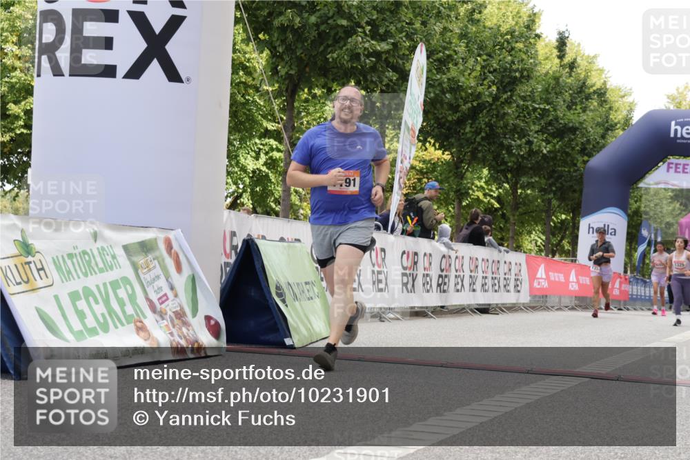 06.09.2026 - CURREX Alsterlauf Yannick Fuchs http://msf.ph/oto/10231901 06.09.2026 12:00:22 Ziel 1191, 1325 meine-sportfotos.de
