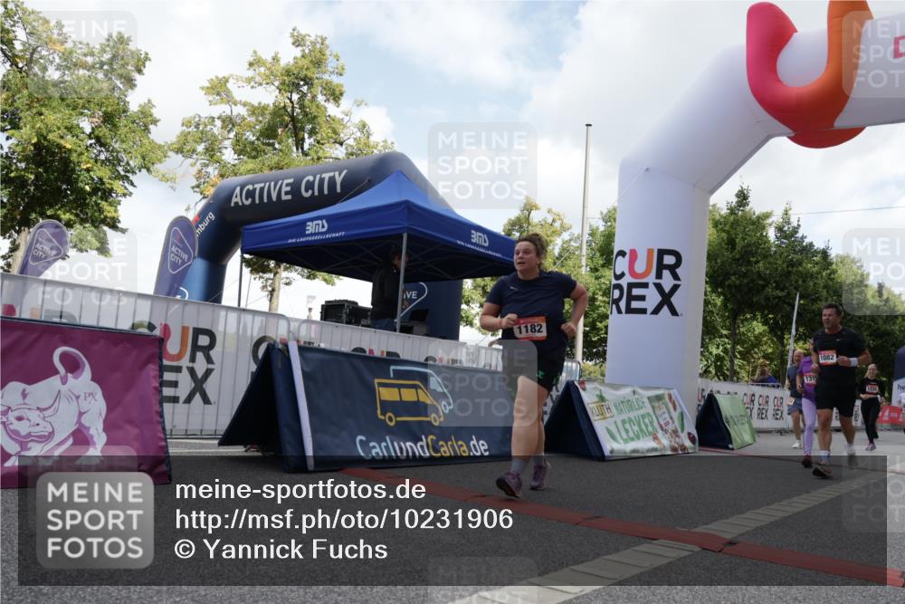 06.09.2026 - CURREX Alsterlauf Yannick Fuchs http://msf.ph/oto/10231906 06.09.2026 11:58:34 Ziel 1082, 1089, 1090, 1114, 1115, 1182, 1235, 1314, 1334, 8016 meine-sportfotos.de