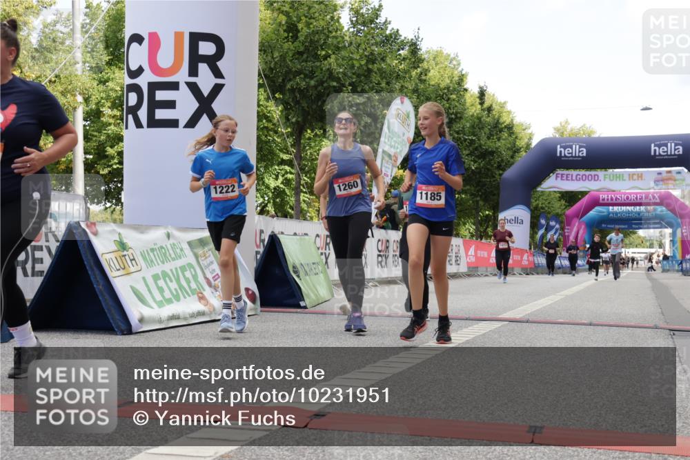 06.09.2026 - CURREX Alsterlauf Yannick Fuchs http://msf.ph/oto/10231951 06.09.2026 12:00:42 Ziel 1013, 1061, 1185, 1222, 1231, 1260, 1272, 1280, 3821, 3822 meine-sportfotos.de