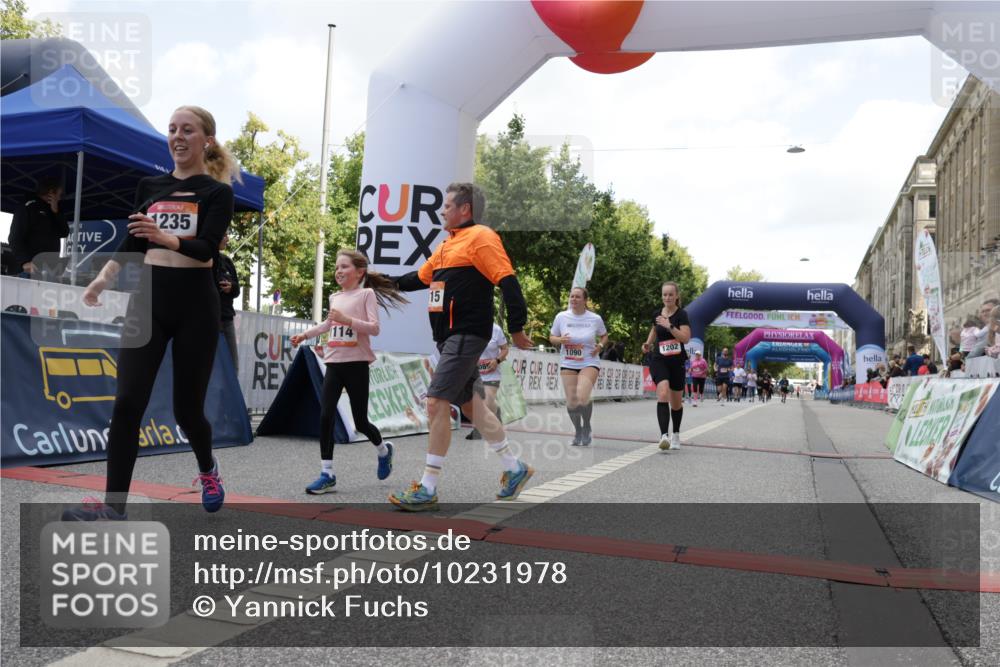 06.09.2026 - CURREX Alsterlauf Yannick Fuchs http://msf.ph/oto/10231978 06.09.2026 11:58:40 Ziel 1001, 1082, 1089, 1090, 1114, 1115, 1202, 1235, 1314, 1334 meine-sportfotos.de