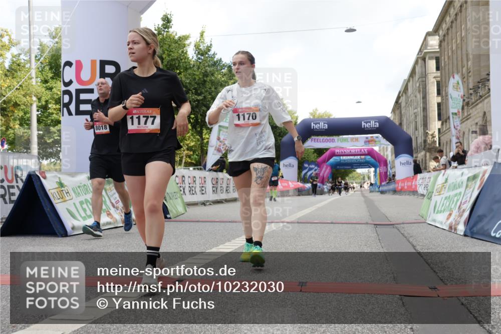 06.09.2026 - CURREX Alsterlauf Yannick Fuchs http://msf.ph/oto/10232030 06.09.2026 12:01:14 Ziel 1170, 1177, 1273, 3755, 8018 meine-sportfotos.de