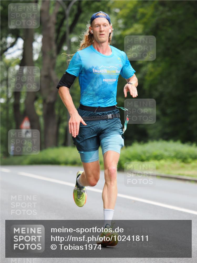 13.09.2026 - 21. swb-Marathon Bremen TobiasT http://msf.ph/oto/10241811 13.09.2026 11:14:48 Laufen  meine-sportfotos.de