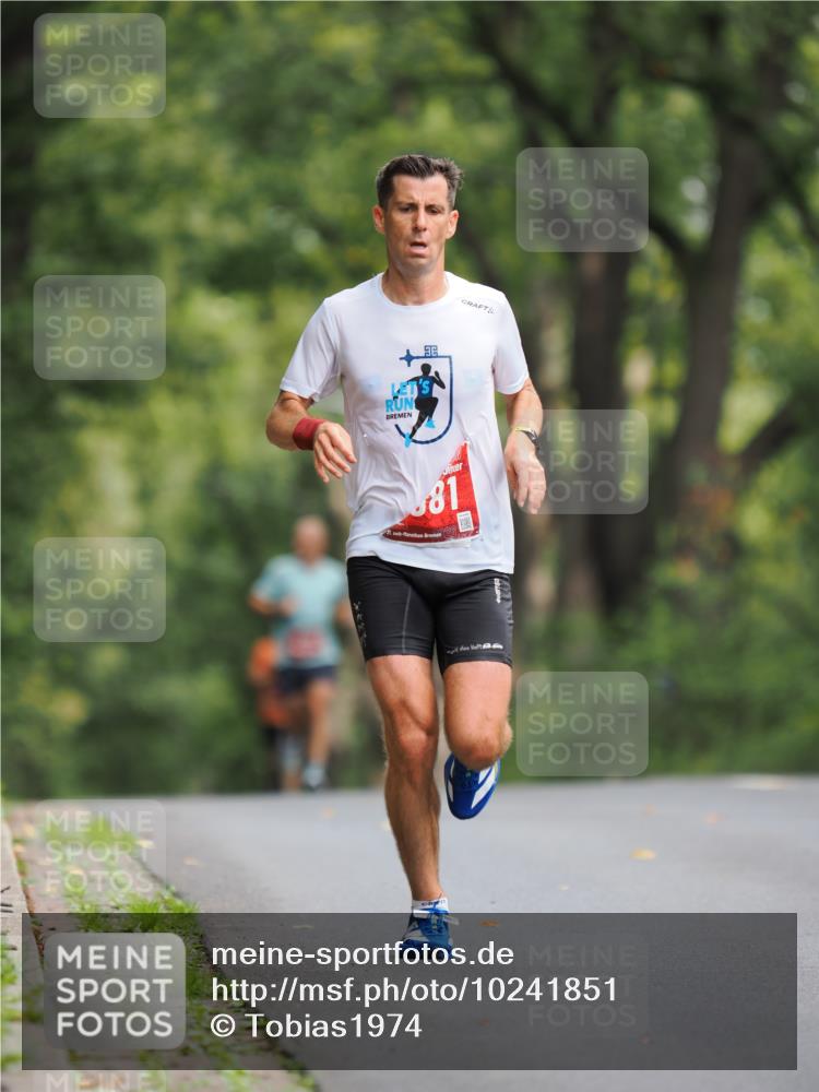 13.09.2026 - 21. swb-Marathon Bremen TobiasT http://msf.ph/oto/10241851 13.09.2026 11:16:08 Laufen 81, 21, 20 meine-sportfotos.de