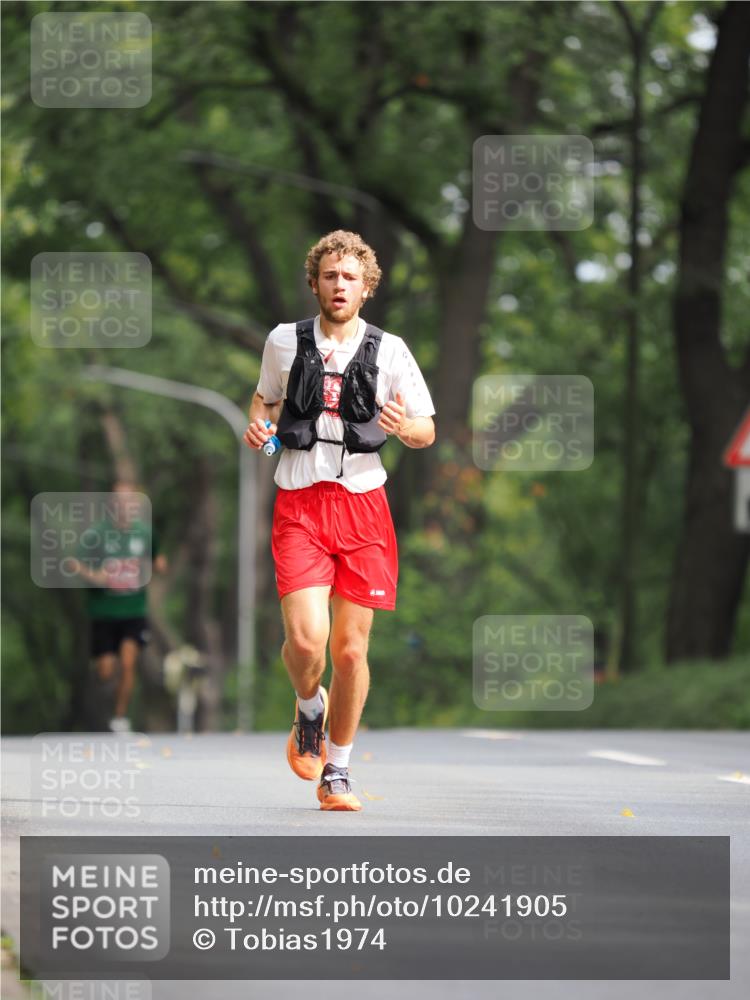 13.09.2026 - 21. swb-Marathon Bremen TobiasT http://msf.ph/oto/10241905 13.09.2026 11:18:21 Laufen  meine-sportfotos.de