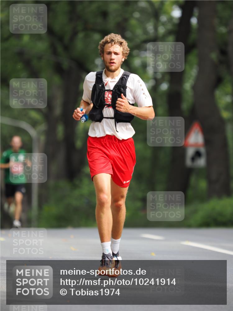 13.09.2026 - 21. swb-Marathon Bremen TobiasT http://msf.ph/oto/10241914 13.09.2026 11:18:24 Laufen  meine-sportfotos.de
