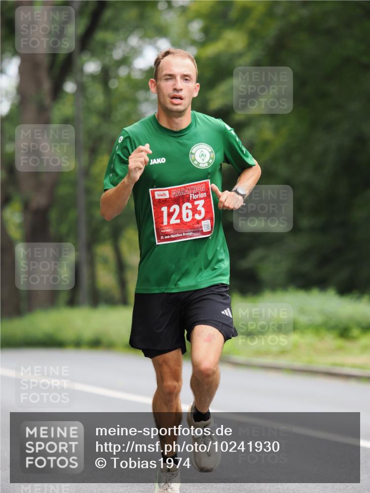 13.09.2026 - 21. swb-Marathon Bremen TobiasT http://msf.ph/oto/10241930 13.09.2026 11:18:36 Laufen 20, 20, 1263, 2026, 21 meine-sportfotos.de