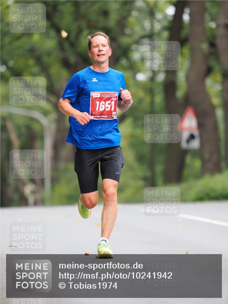 13.09.2026 - 21. swb-Marathon Bremen TobiasT http://msf.ph/oto/10241942 13.09.2026 11:19:17 Laufen 1651, 26 meine-sportfotos.de