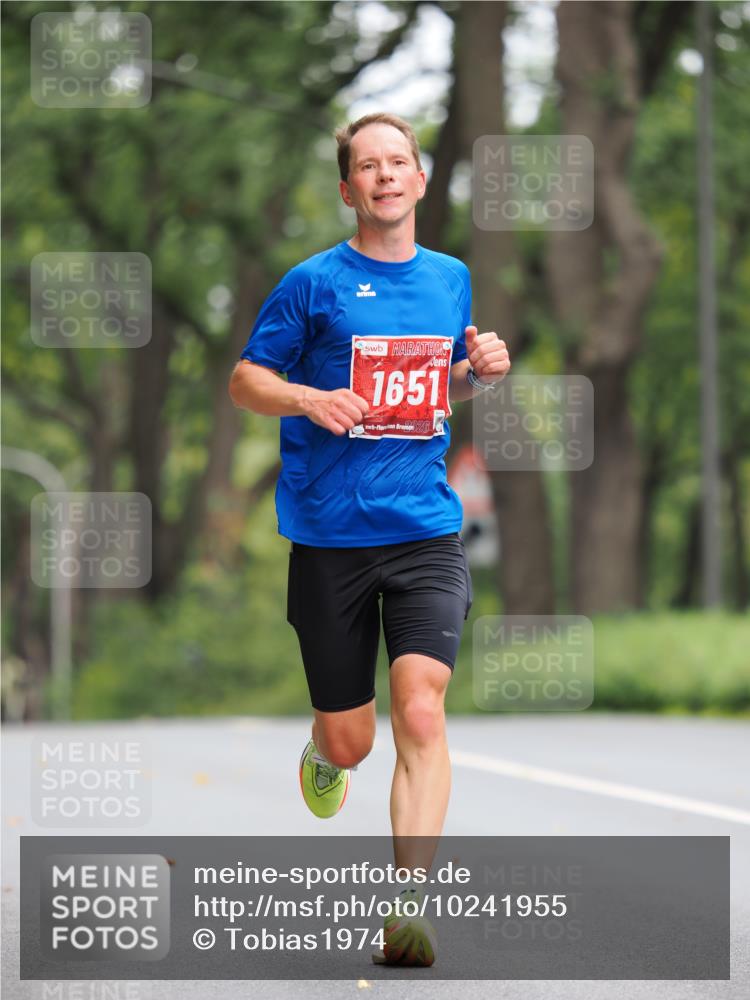 13.09.2026 - 21. swb-Marathon Bremen TobiasT http://msf.ph/oto/10241955 13.09.2026 11:19:18 Laufen 1651, 26 meine-sportfotos.de