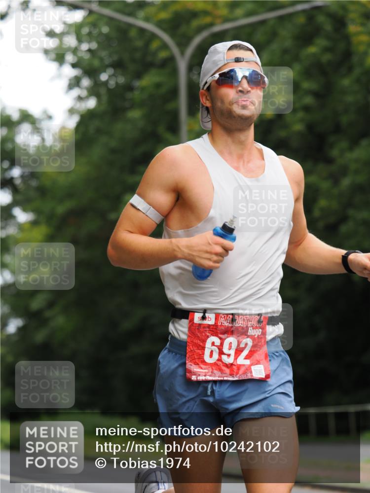 13.09.2026 - 21. swb-Marathon Bremen TobiasT http://msf.ph/oto/10242102 13.09.2026 11:20:23 Laufen 692, 21, 20 meine-sportfotos.de