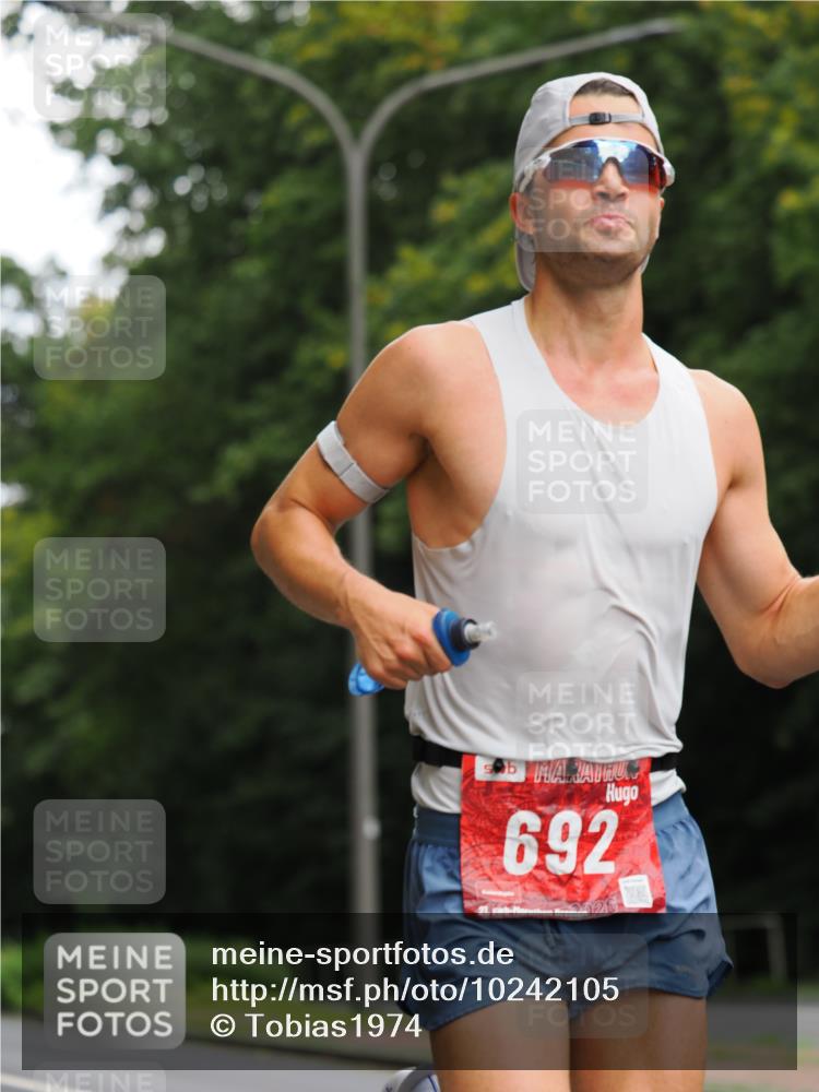 13.09.2026 - 21. swb-Marathon Bremen TobiasT http://msf.ph/oto/10242105 13.09.2026 11:20:23 Laufen 692, 21 meine-sportfotos.de