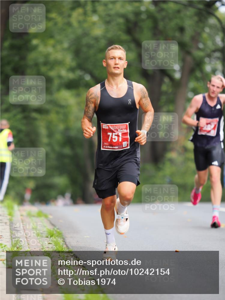 13.09.2026 - 21. swb-Marathon Bremen TobiasT http://msf.ph/oto/10242154 13.09.2026 11:21:05 Laufen 751, 21, 26, 06 meine-sportfotos.de