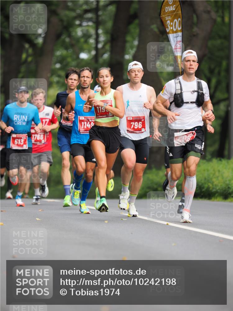 13.09.2026 - 21. swb-Marathon Bremen TobiasT http://msf.ph/oto/10242198 13.09.2026 11:21:42 Laufen 1766, 17, 1149, 513, 119, 796, 3, 00 meine-sportfotos.de