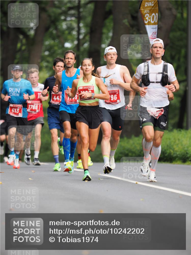 13.09.2026 - 21. swb-Marathon Bremen TobiasT http://msf.ph/oto/10242202 13.09.2026 11:21:42 Laufen 1766, 443, 513, 96, 3, 00 meine-sportfotos.de