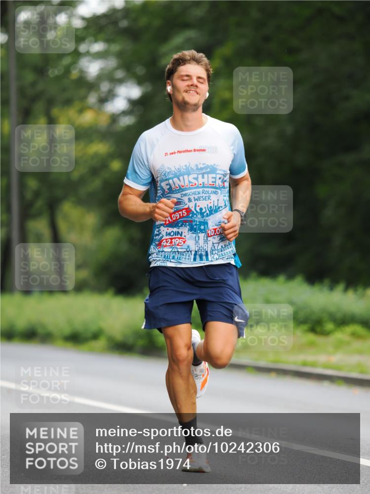 13.09.2026 - 21. swb-Marathon Bremen TobiasT http://msf.ph/oto/10242306 13.09.2026 11:23:45 Laufen 21, 21, 0975, 42, 195, 10, 00 meine-sportfotos.de