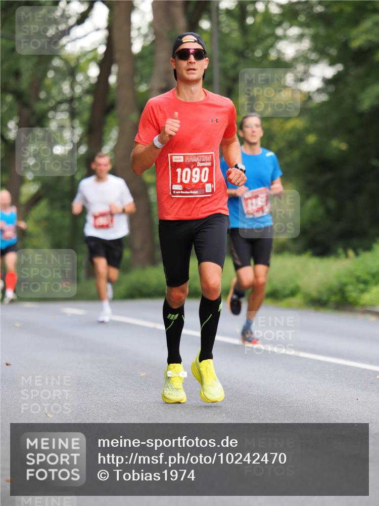 13.09.2026 - 21. swb-Marathon Bremen TobiasT http://msf.ph/oto/10242470 13.09.2026 11:28:50 Laufen 1090, 21, 40 meine-sportfotos.de