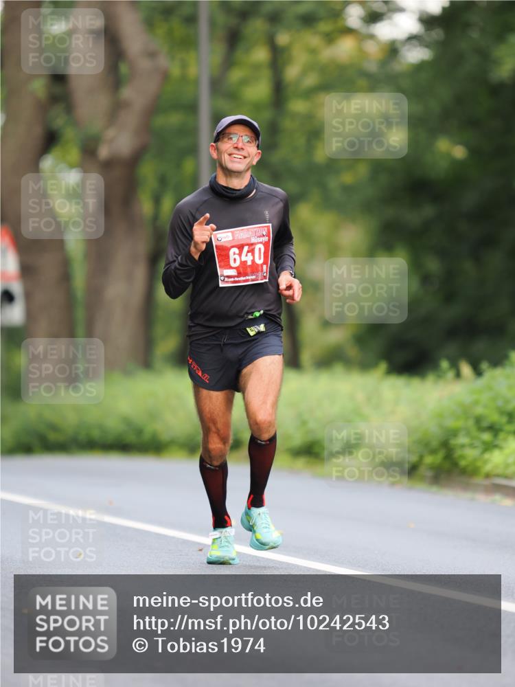 13.09.2026 - 21. swb-Marathon Bremen TobiasT http://msf.ph/oto/10242543 13.09.2026 11:29:21 Laufen 640 meine-sportfotos.de