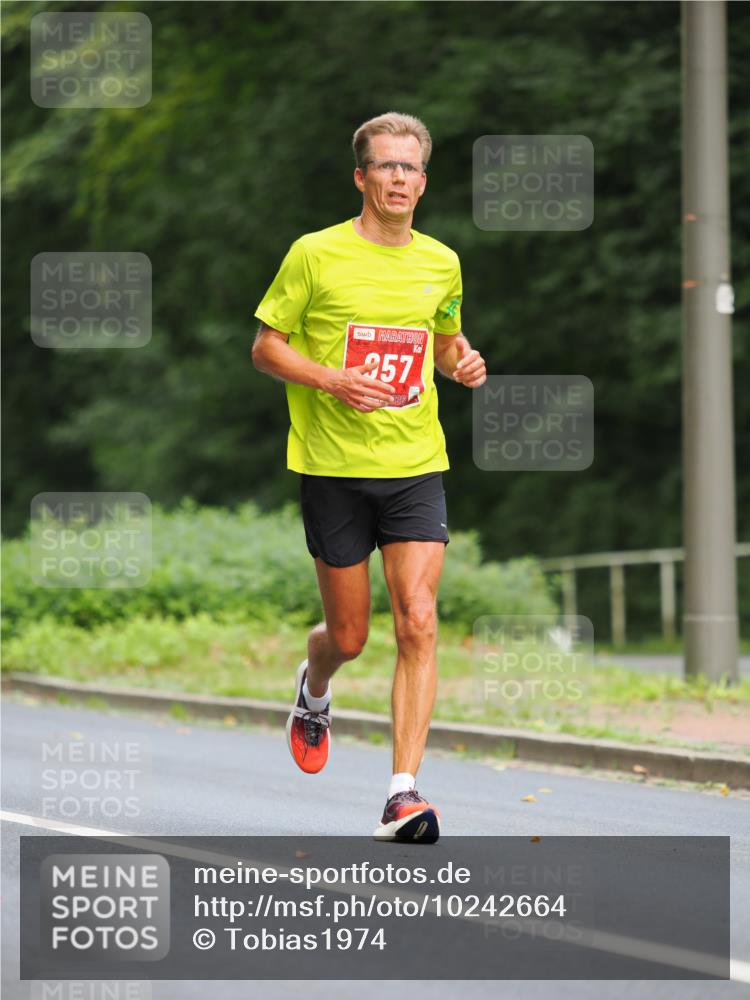 13.09.2026 - 21. swb-Marathon Bremen TobiasT http://msf.ph/oto/10242664 13.09.2026 11:30:36 Laufen 257 meine-sportfotos.de